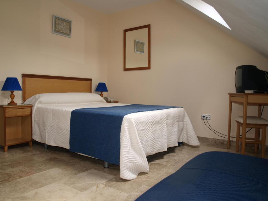 Hotel Al-Yussana Lucena Habitación foto